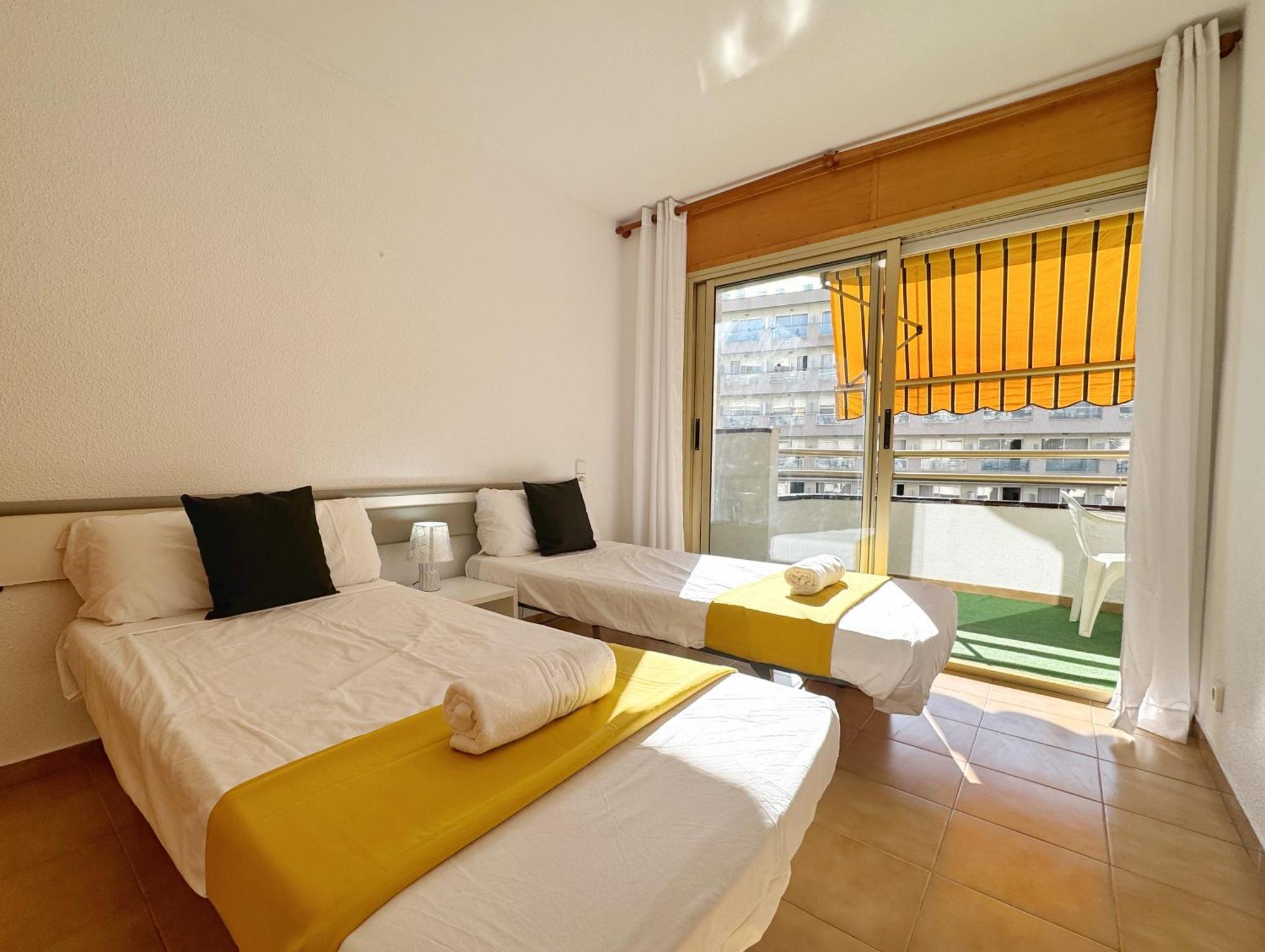Domuum Holidays - Cordoba Apartment Salou Exterior photo